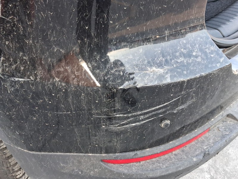 Recambio de paragolpes trasero para volkswagen tiguan (5n_) 2.0 tdi referencia OEM IAM 5N0807421GRU TOCADO ROZADO 