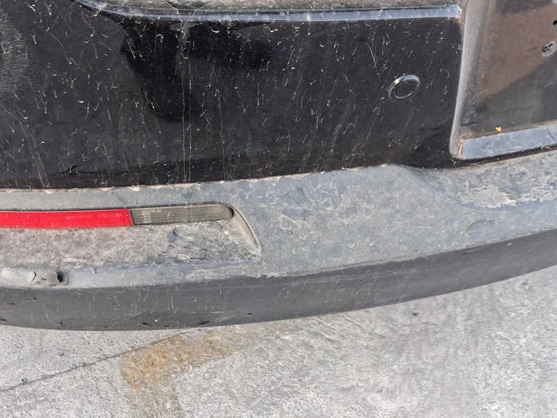 Recambio de paragolpes trasero para volkswagen tiguan (5n_) 2.0 tdi referencia OEM IAM 5N0807421GRU TOCADO ROZADO 