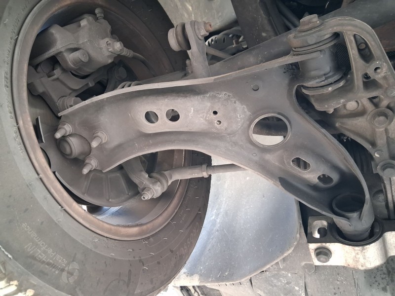 Recambio de brazo suspension inferior delantero derecho para volkswagen tiguan (5n_) 2.0 tdi referencia OEM IAM 5N0407152  