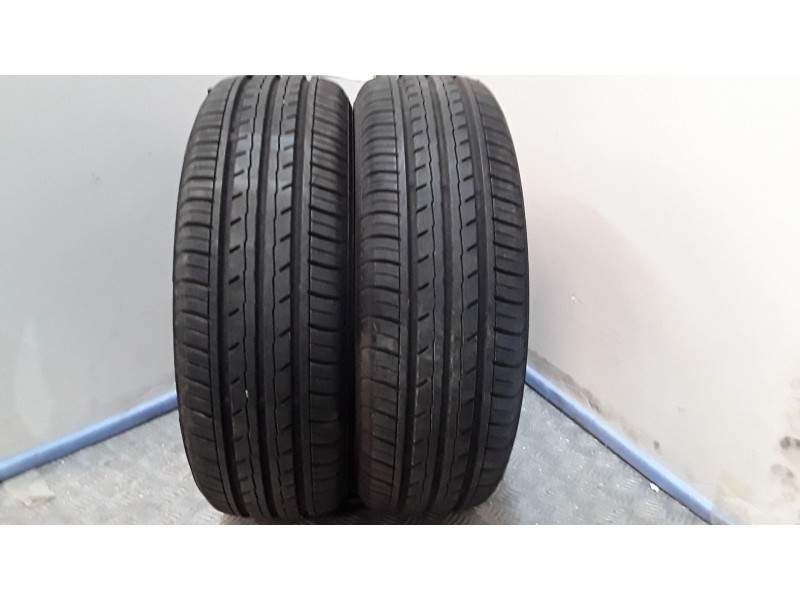 Recambio de neumatico pareja para neumaticos reutilizados - referencia OEM IAM 185601584H YOKOHAMA 185/60/15/84H