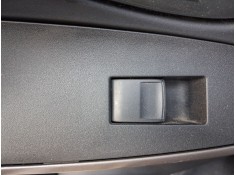 MANDO ELEVALUNAS TRASERO IZQUIERDO 848100D030 