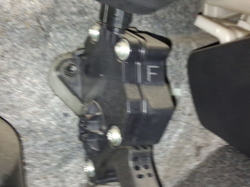 Recambio de potenciometro pedal para toyota rav 4 iii (_a3_) 2.0 4wd (aca30_) referencia OEM IAM 7811042010  