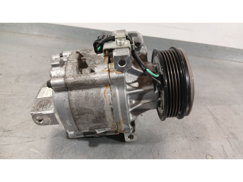 Recambio de compresor aire acondicionado para opel karl (c16) 1.0 referencia OEM IAM 94551798  