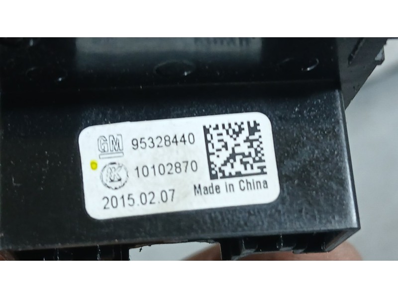 Recambio de mando retrovisor para opel karl (c16) 1.0 referencia OEM IAM 95328440  