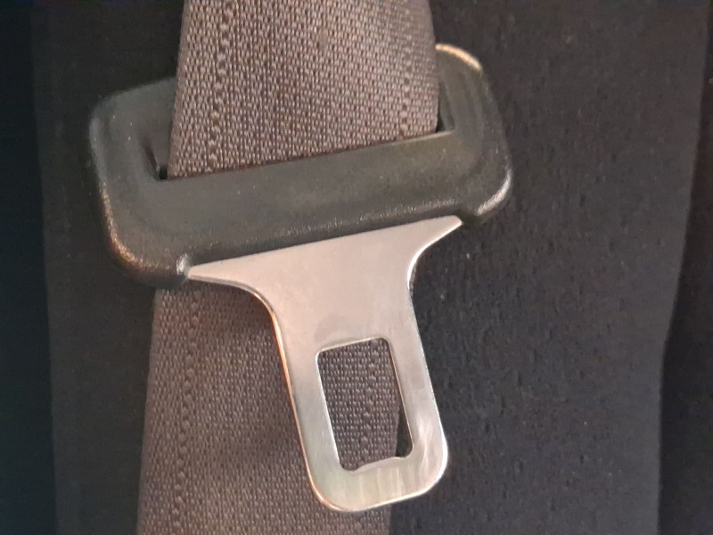 Recambio de cinturon seguridad trasero derecho para honda civic viii hatchback (fn, fk) 1.8 (fn1, fk2) referencia OEM IAM 82450S
