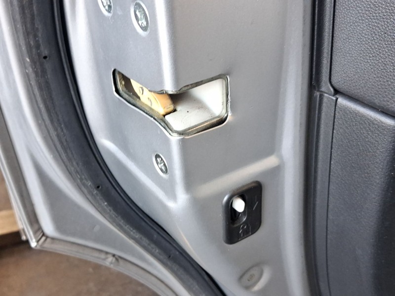 Recambio de cerradura puerta trasera izquierda para honda civic viii hatchback (fn, fk) 1.8 (fn1, fk2) referencia OEM IAM 72650S