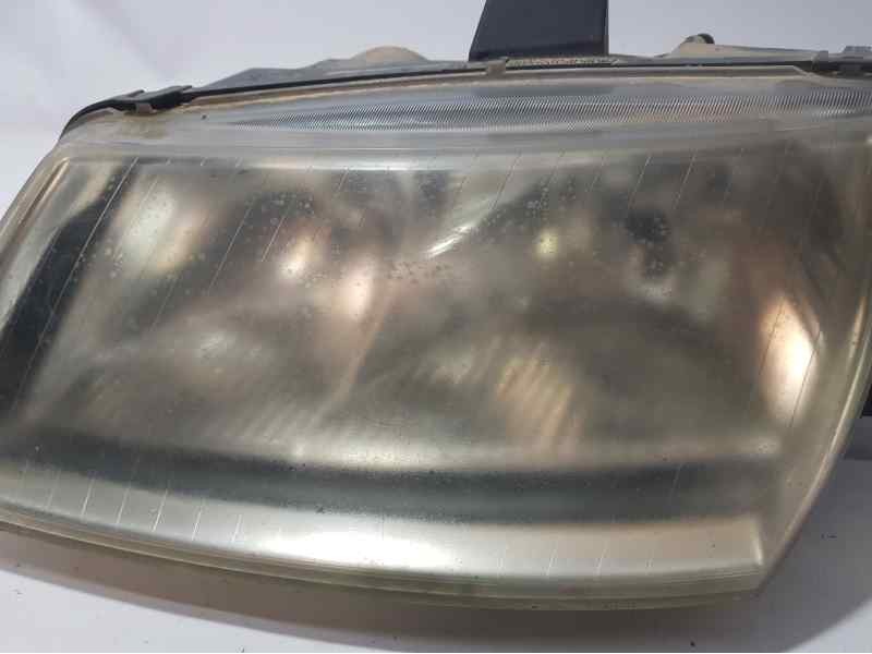 Recambio de faro izquierdo para saab 9-5 familiar 3.0 tid vector referencia OEM IAM 89006241 5142070 VALEO PULIR