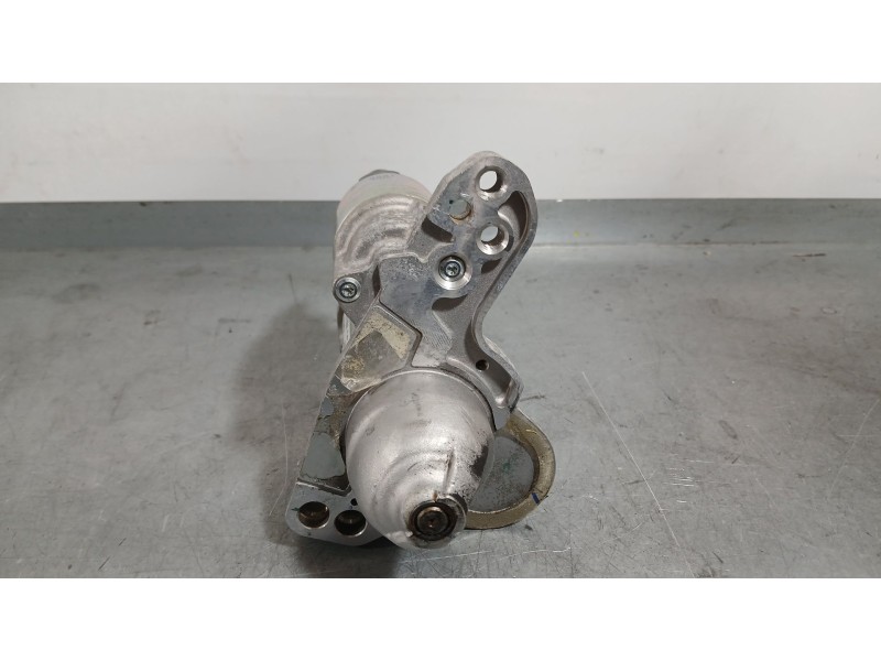 Recambio de motor arranque para renault clio v (b7_) tce 90 (b7mt) referencia OEM IAM 233008820R  
