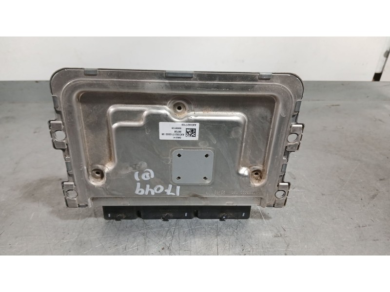 Recambio de centralita motor uce para renault clio v (b7_) tce 90 (b7mt) referencia OEM IAM   