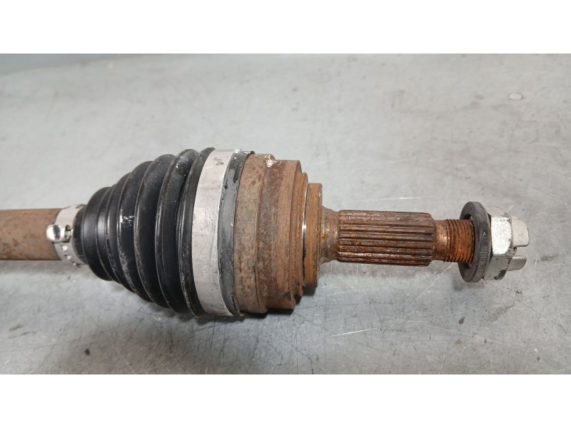 Recambio de transmision delantera izquierda para renault clio v (b7_) tce 90 (b7mt) referencia OEM IAM 391018503R  