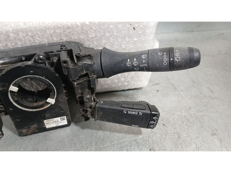 Recambio de mando luces y limpia para renault clio v (b7_) tce 90 (b7mt) referencia OEM IAM 255670975R  