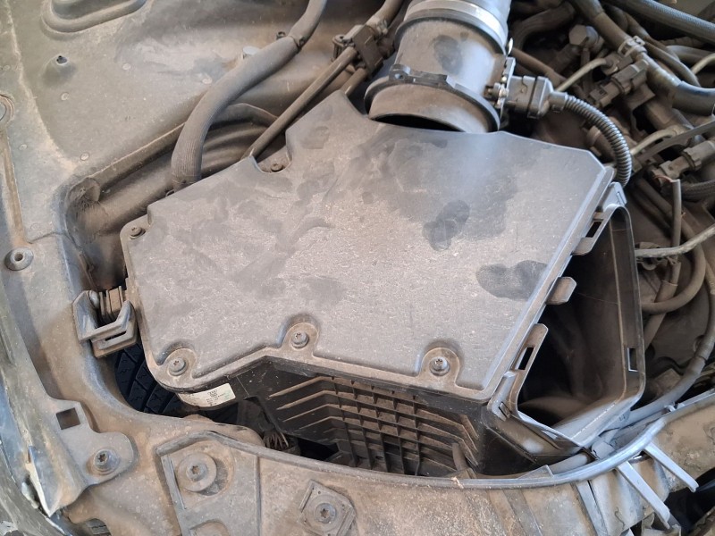 Recambio de carcasa filtro aire para audi a4 b8 avant (8k5) 2.7 tdi referencia OEM IAM 8K0133837B  