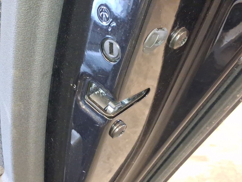 Recambio de cerradura puerta trasera derecha para audi a4 b8 avant (8k5) 2.7 tdi referencia OEM IAM 8K0839016  
