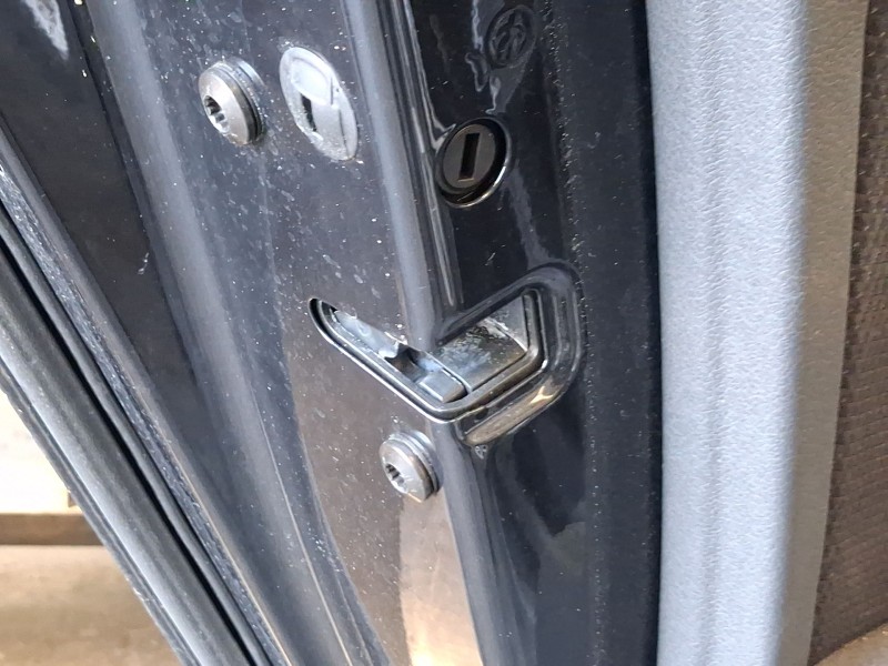 Recambio de cerradura puerta trasera izquierda para audi a4 b8 avant (8k5) 2.7 tdi referencia OEM IAM 8K0839015  