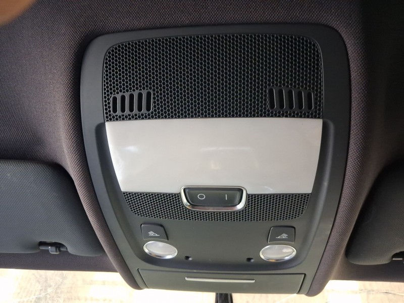 Recambio de luz interior para audi a4 b8 avant (8k5) 2.7 tdi referencia OEM IAM 8T09471406PS  