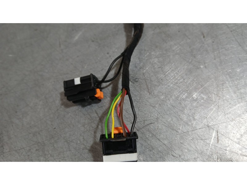 Recambio de retrovisor derecho para peugeot partner furgoneta/monovolumen (k9) 1.5 bluehdi 100 referencia OEM IAM 98169897XT  