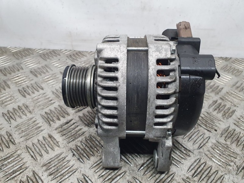 Recambio de alternador para peugeot traveller autobus referencia OEM IAM 9820893880 MS1042119580 DENSO