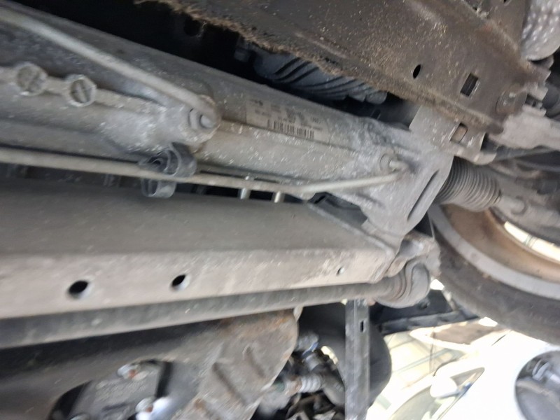 Recambio de cremallera direccion para audi a4 b8 avant (8k5) 2.7 tdi referencia OEM IAM 8T1422066B ASISTIDA 