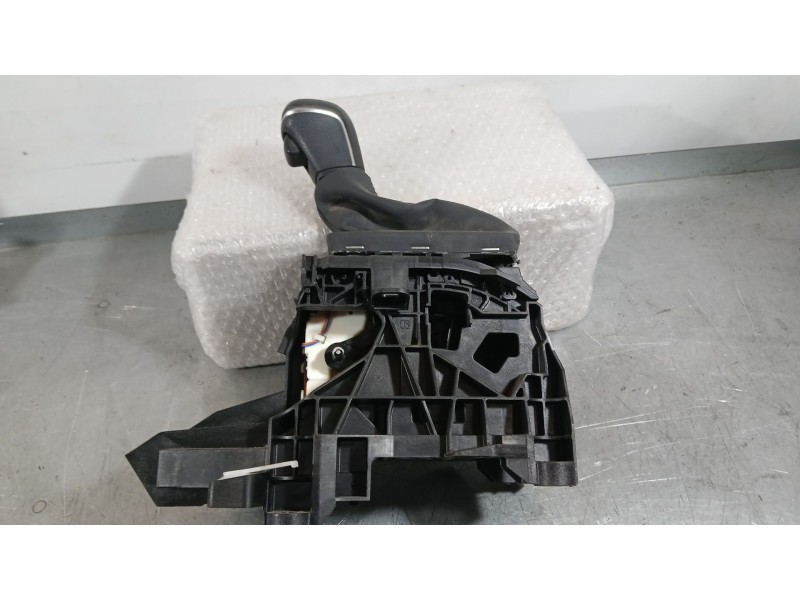 Recambio de palanca cambio para toyota corolla (e21) hybrid active referencia OEM IAM 33560F4050  