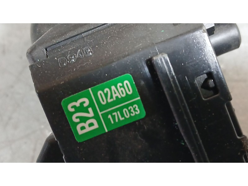 Recambio de mando limpia para toyota corolla (e21) hybrid active referencia OEM IAM   