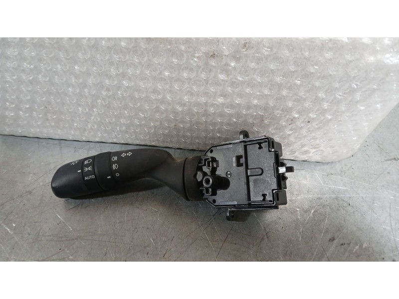 Recambio de mando luces para toyota corolla (e21) hybrid active referencia OEM IAM   