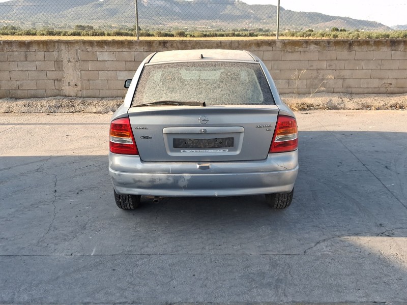 opel astra g hatchback (t98) del año 2001