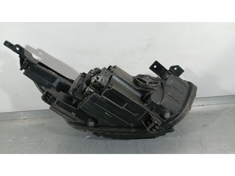 Recambio de faro izquierdo para kia stonic (yb) 1.0 t-gdi referencia OEM IAM 92101H8800  