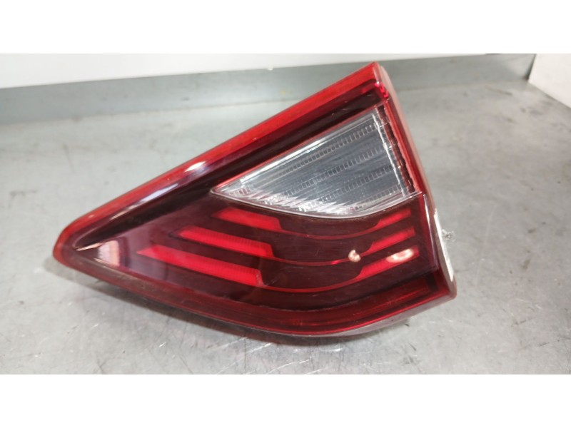 Recambio de piloto trasero derecho interior para kia stonic (yb) 1.0 t-gdi referencia OEM IAM 92404H8500  