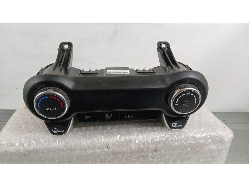 Recambio de mando climatizador para kia stonic (yb) 1.0 t-gdi referencia OEM IAM 97250H8220SA1  