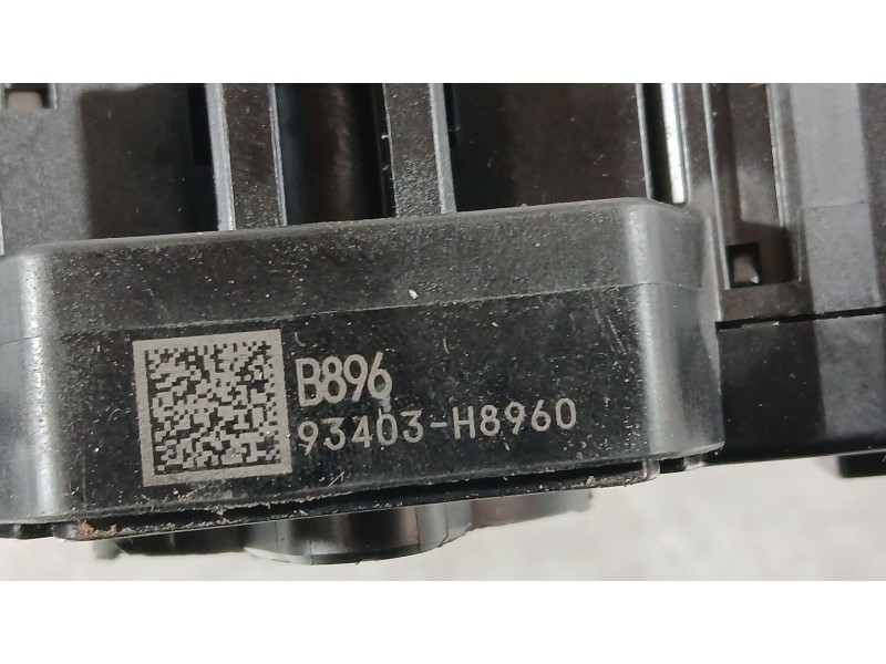 Recambio de mando luces y limpia para kia stonic (yb) 1.0 t-gdi referencia OEM IAM 93403H8960  