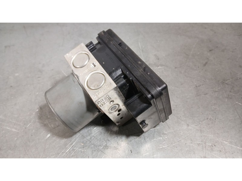 Recambio de abs para kia stonic (yb) 1.0 t-gdi referencia OEM IAM 58920H8250  