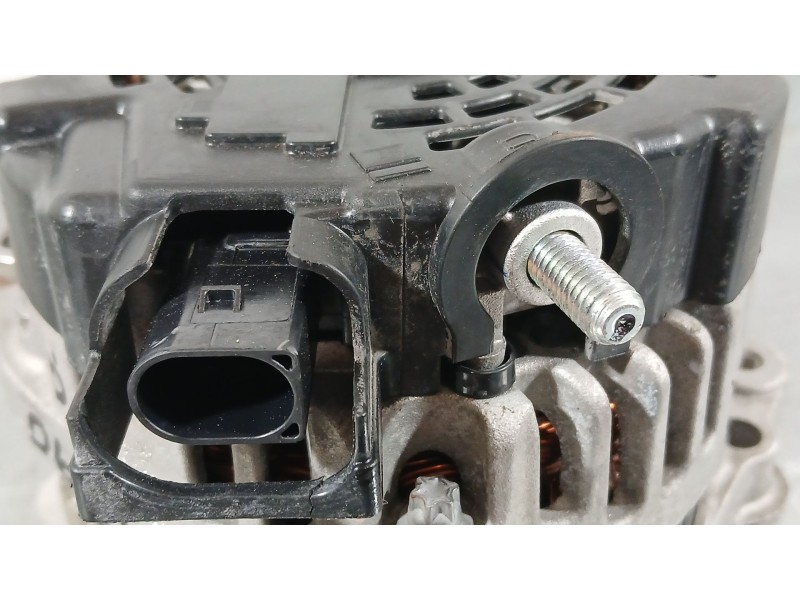 Recambio de alternador para kia stonic (yb) 1.0 t-gdi referencia OEM IAM 3730004950  