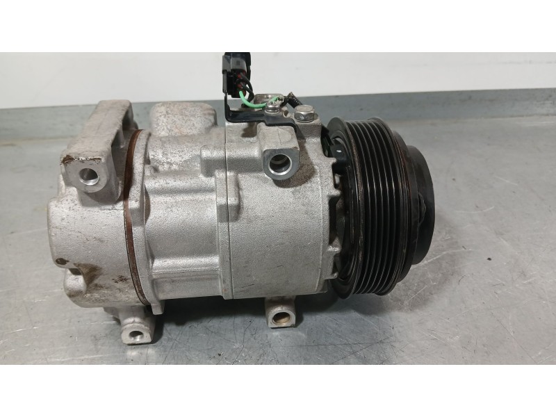 Recambio de compresor aire acondicionado para kia stonic (yb) 1.0 t-gdi referencia OEM IAM 97701H8400  