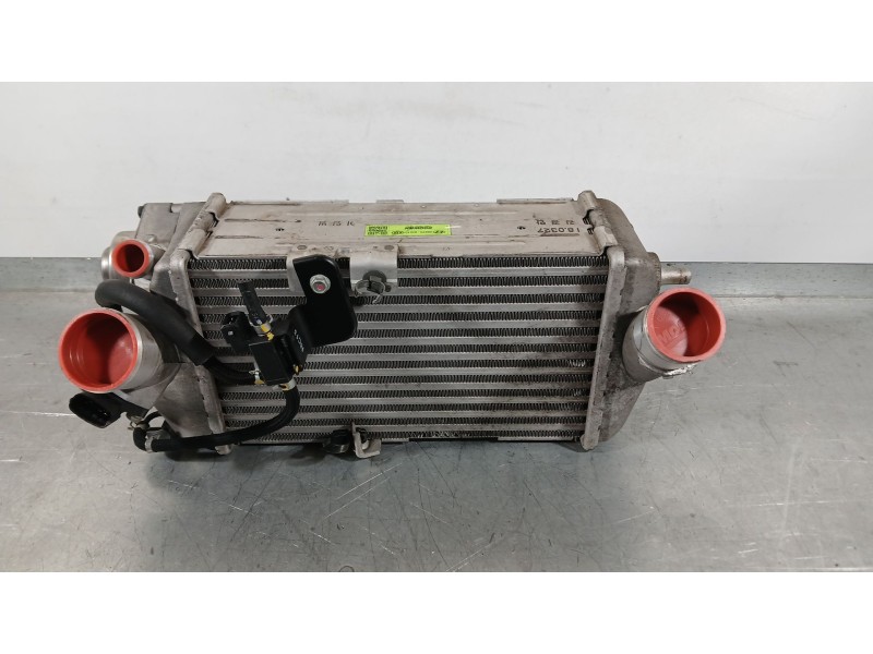Recambio de intercooler para kia stonic (yb) 1.0 t-gdi referencia OEM IAM 2827104610  