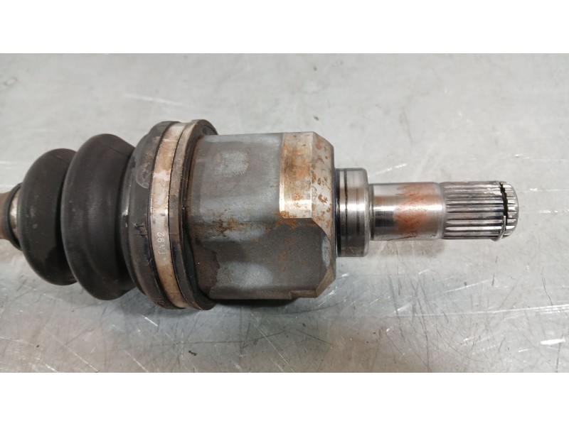 Recambio de transmision delantera izquierda para kia stonic (yb) 1.0 t-gdi referencia OEM IAM 49500H8250  