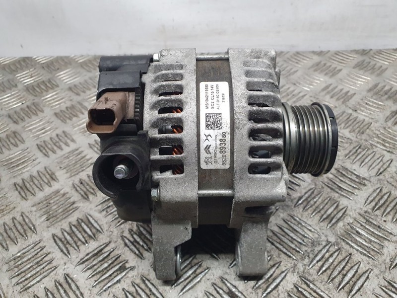Recambio de alternador para peugeot traveller autobus referencia OEM IAM 9820893880 MS1042119580 DENSO