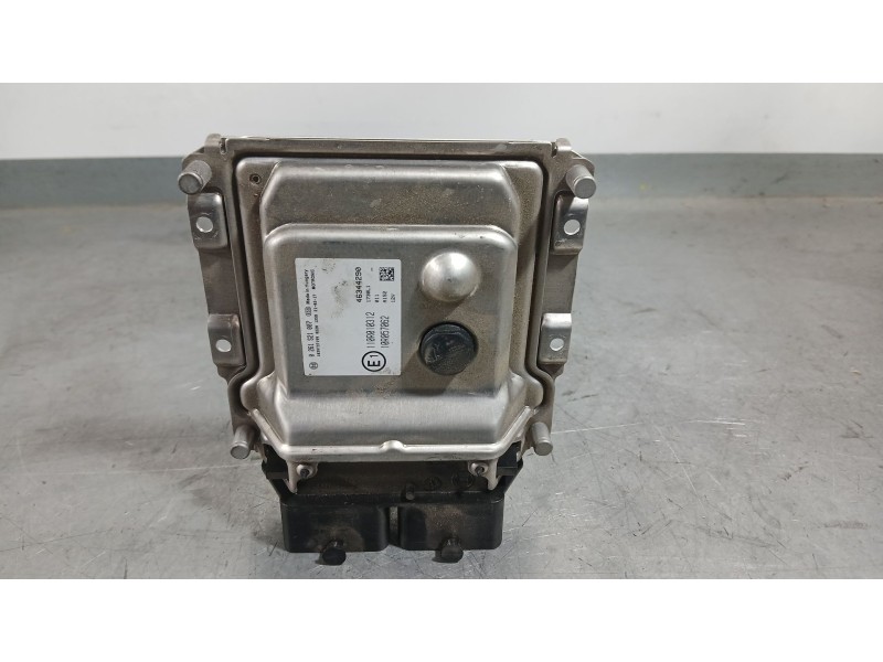 Recambio de centralita motor uce para fiat doblo cargo (263_) 1.4 natural power referencia OEM IAM 46344290  0261S21007