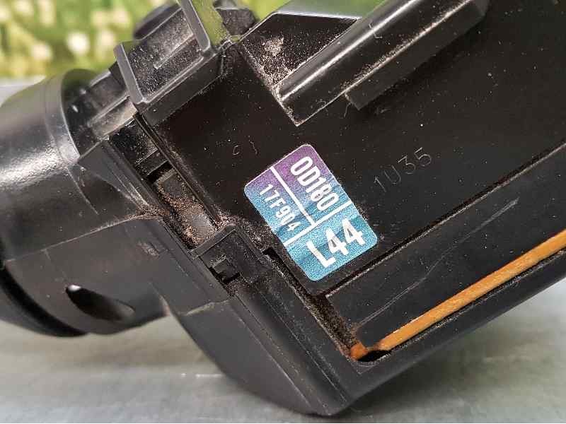 Recambio de mando limpia para toyota yaris active referencia OEM IAM 0D180 17F904 L44