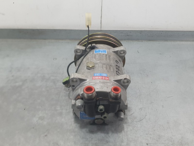 Recambio de compresor aire acondicionado para volvo 740 (744) 2.3 referencia OEM IAM 1324131  
