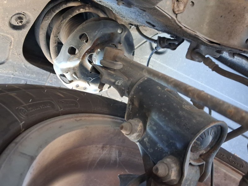 Recambio de amortiguador delantero derecho para hyundai tucson (tl, tle) 1.7 crdi referencia OEM IAM 54660F1530  