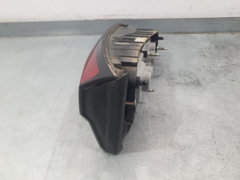 Recambio de piloto trasero derecho interior para fiat tipo hatchback (356_, 357_) 1.4 (356hxa1b) referencia OEM IAM 52071021  