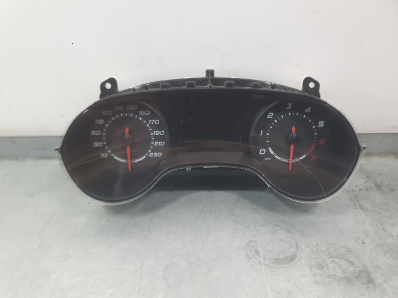Recambio de cuadro instrumentos para fiat tipo hatchback (356_, 357_) 1.4 (356hxa1b) referencia OEM IAM 52150501  