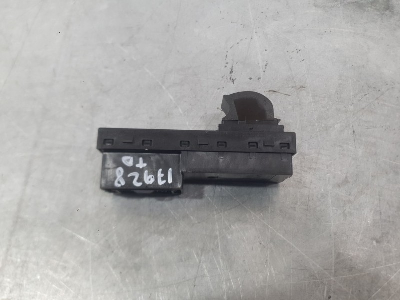 Recambio de mando elevalunas trasero derecho para fiat tipo hatchback (356_, 357_) 1.4 (356hxa1b) referencia OEM IAM 735664630  