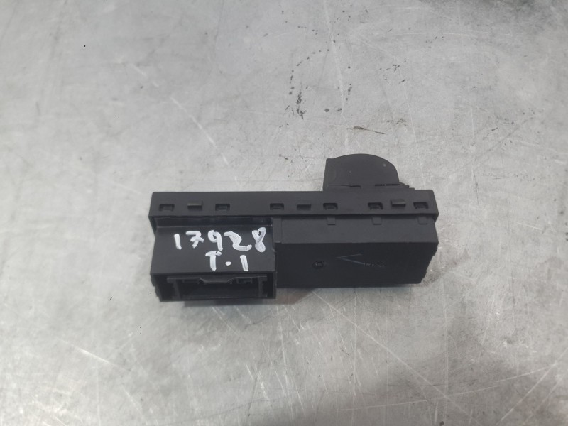 Recambio de mando elevalunas trasero izquierdo para fiat tipo hatchback (356_, 357_) 1.4 (356hxa1b) referencia OEM IAM 735664632