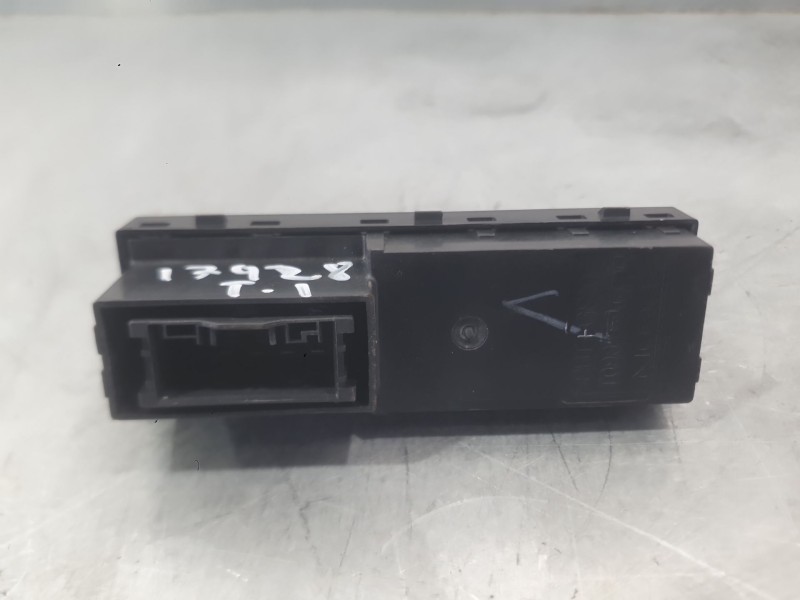 Recambio de mando elevalunas trasero izquierdo para fiat tipo hatchback (356_, 357_) 1.4 (356hxa1b) referencia OEM IAM 735664632