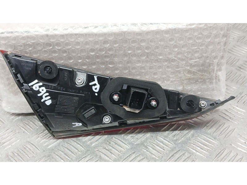 Recambio de piloto trasero derecho interior para mercedes-benz clase c (w206) c 300 de (206.208) referencia OEM IAM A2069064000 