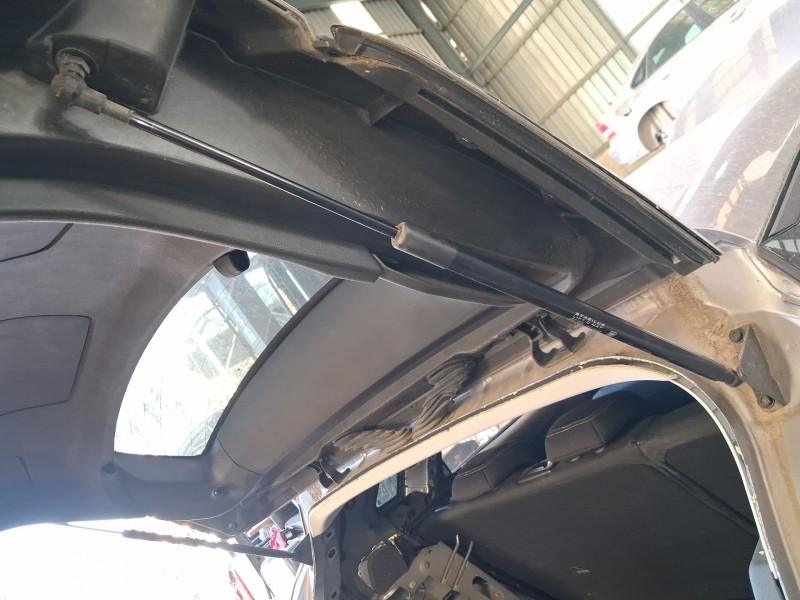 Recambio de amortiguadores maletero / porton para opel grandland / grandland x (a18, p1uo) 1.5 turbo d (75) referencia OEM IAM 9