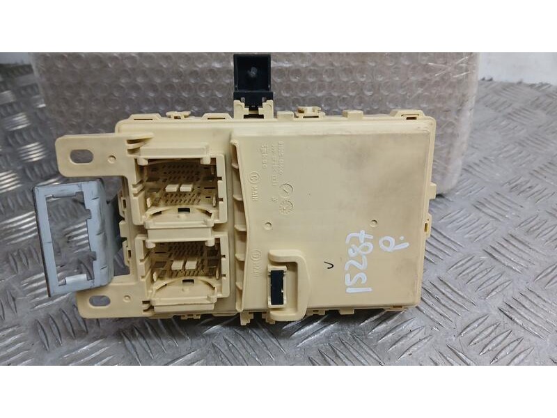 Recambio de caja reles / fusibles para kia rio (yb) attract referencia OEM IAM 91955H8570  