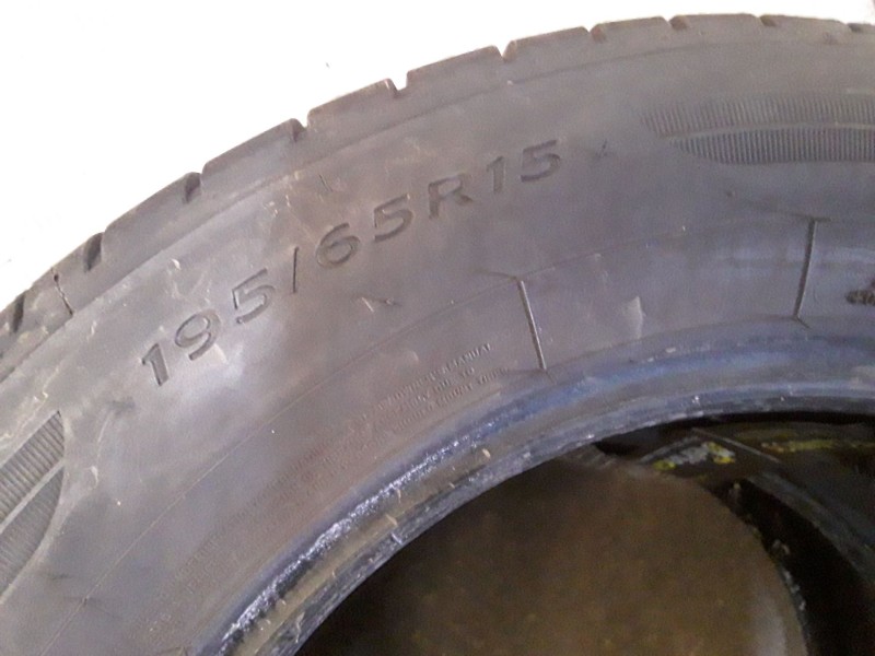 Recambio de neumatico pareja para neumaticos reutilizados - referencia OEM IAM 195651591V DUNLOP 195/65/15/91V
