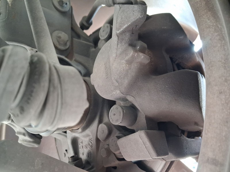 Recambio de pinza freno delantera izquierda para opel grandland / grandland x (a18, p1uo) 1.5 turbo d (75) referencia OEM IAM 16